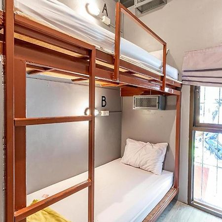 Loftel 22 Hostel Бангкок Екстер'єр фото