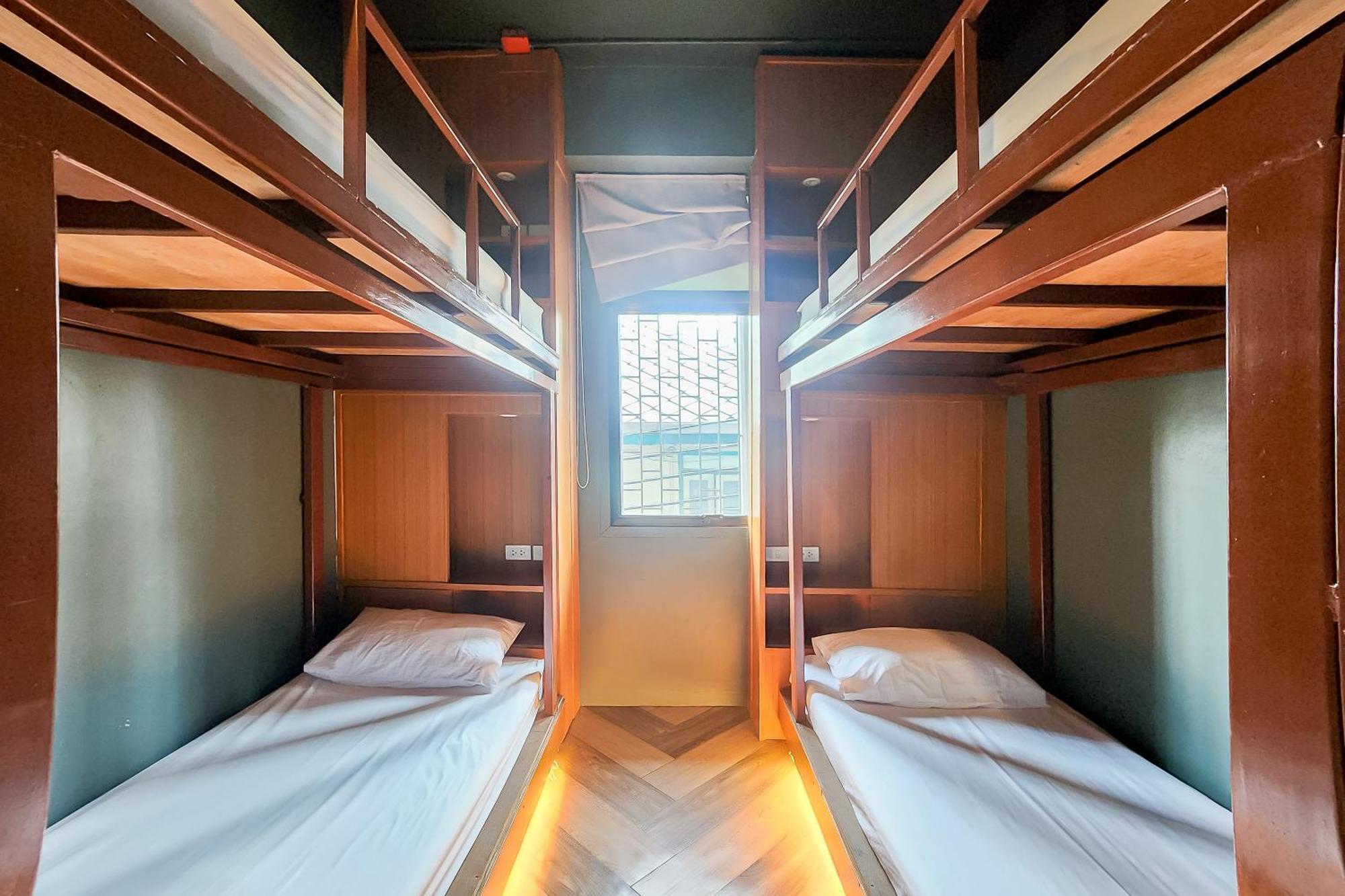 Loftel 22 Hostel Бангкок Екстер'єр фото