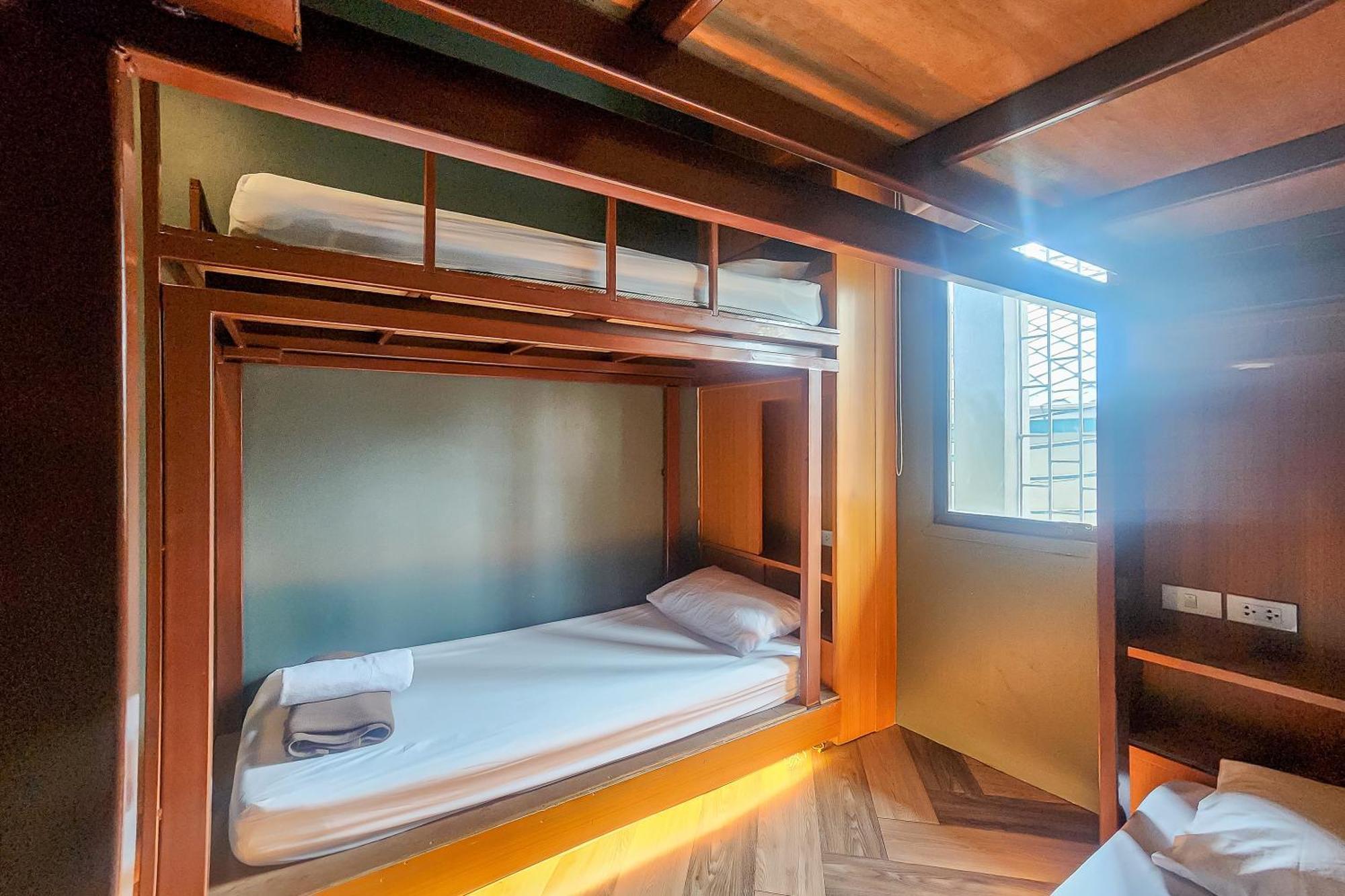 Loftel 22 Hostel Бангкок Екстер'єр фото