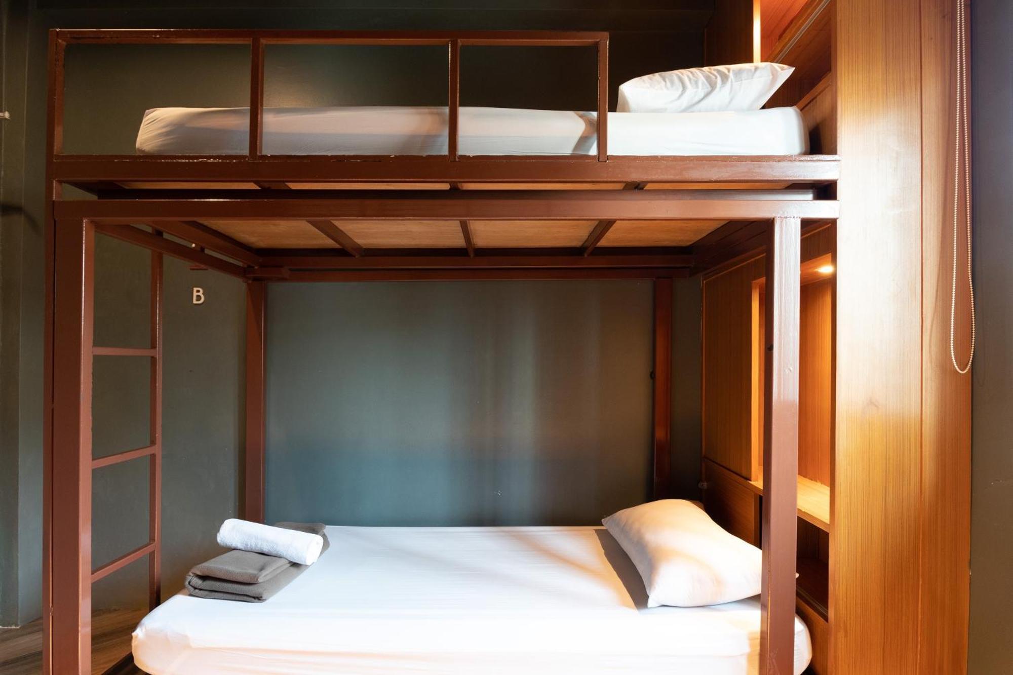 Loftel 22 Hostel Бангкок Екстер'єр фото
