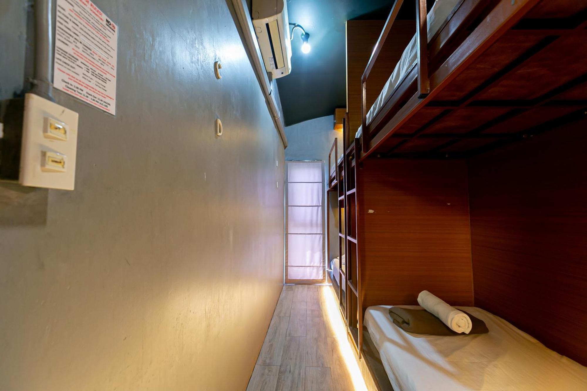Loftel 22 Hostel Бангкок Екстер'єр фото