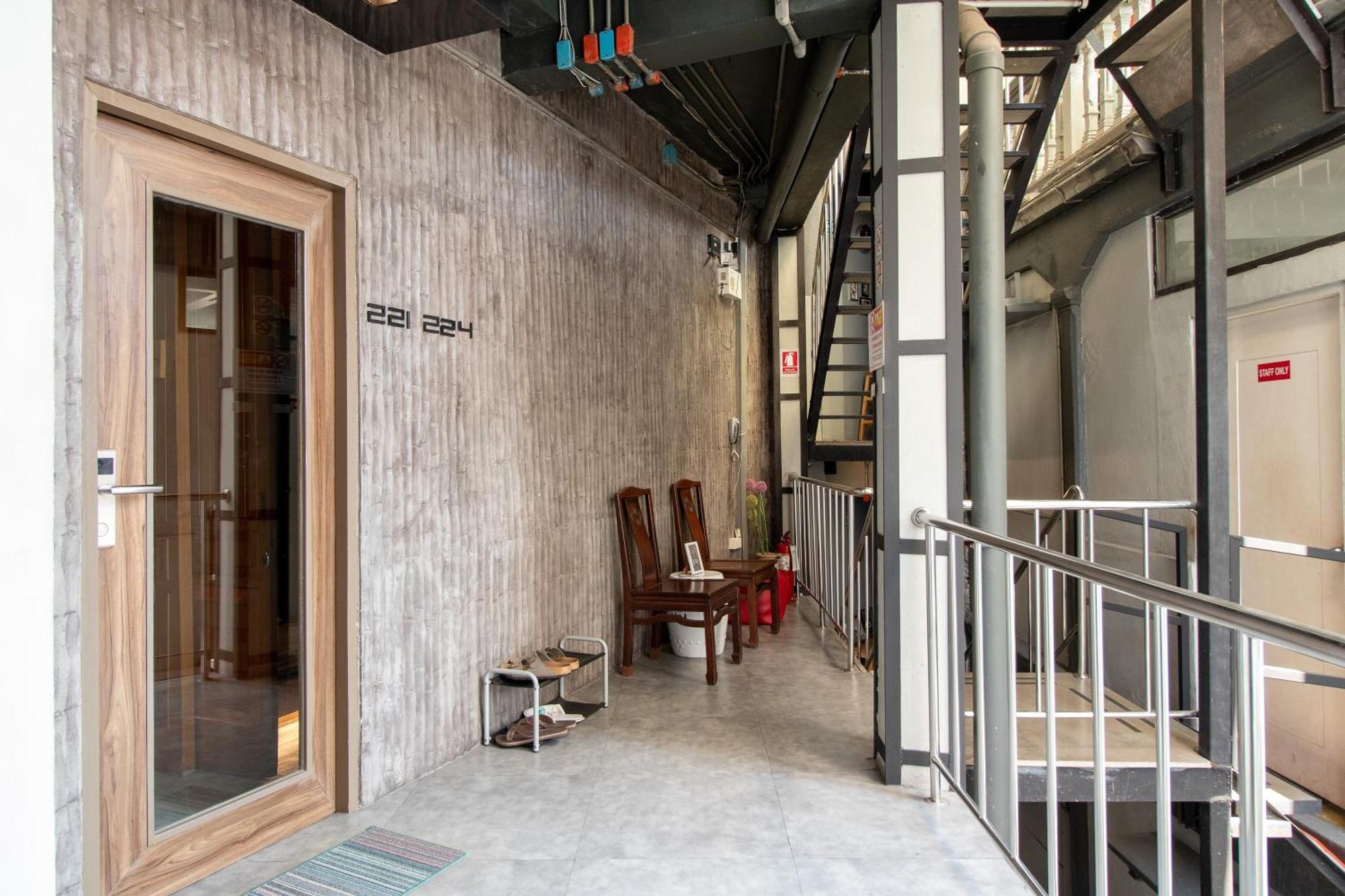 Loftel 22 Hostel Бангкок Екстер'єр фото