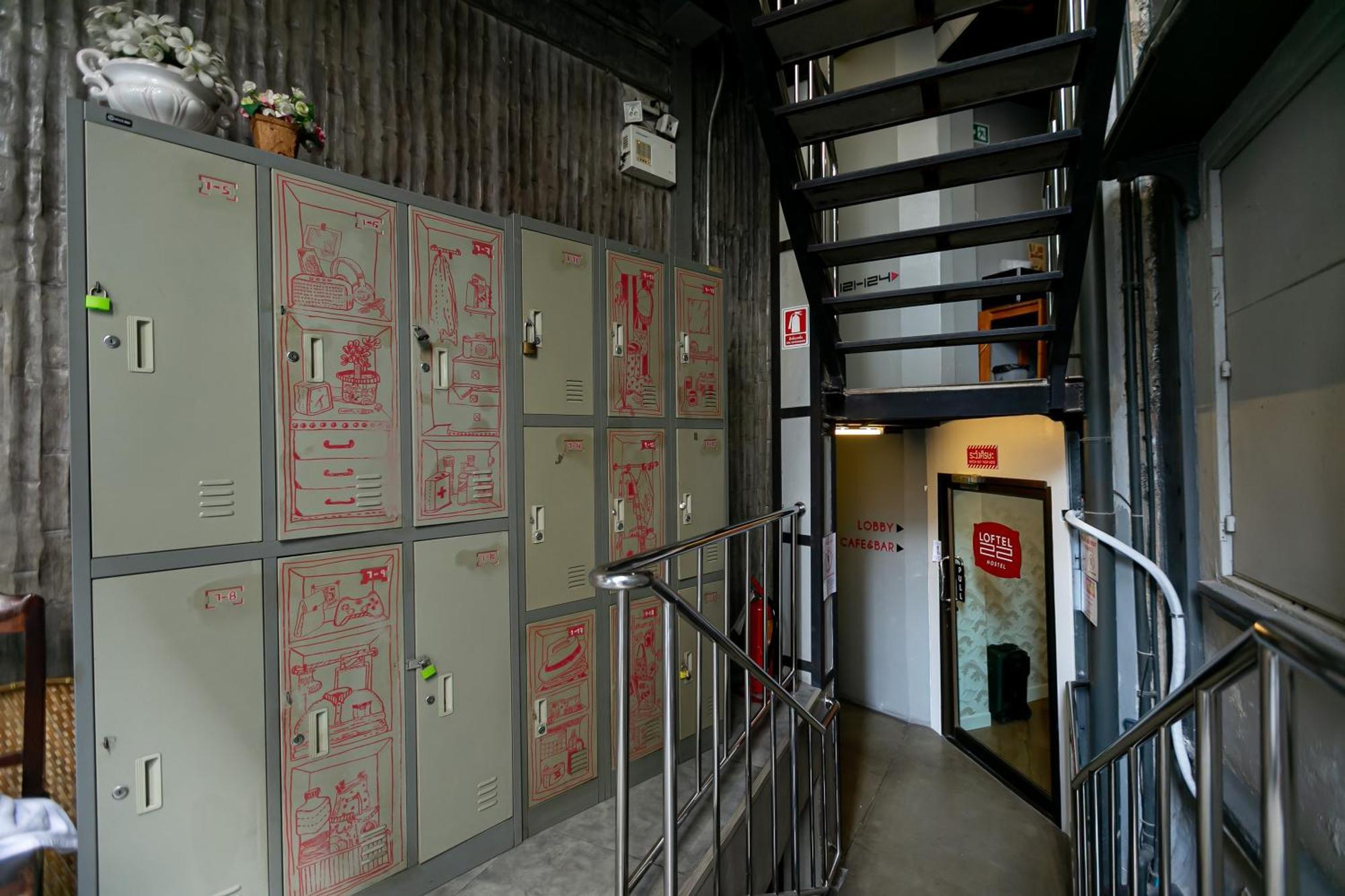 Loftel 22 Hostel Бангкок Екстер'єр фото