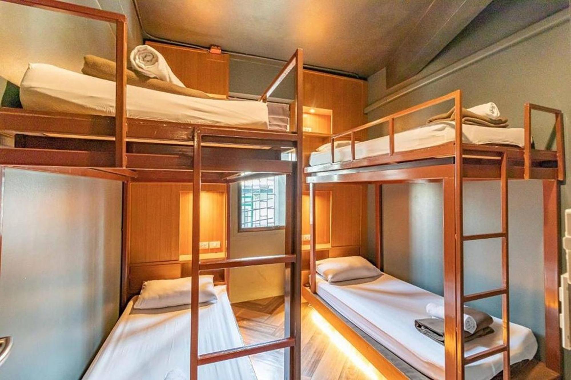Loftel 22 Hostel Бангкок Екстер'єр фото